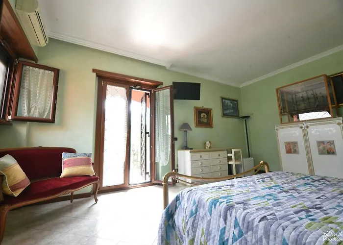 Villa Roma '900 Affitta Camere Guest house